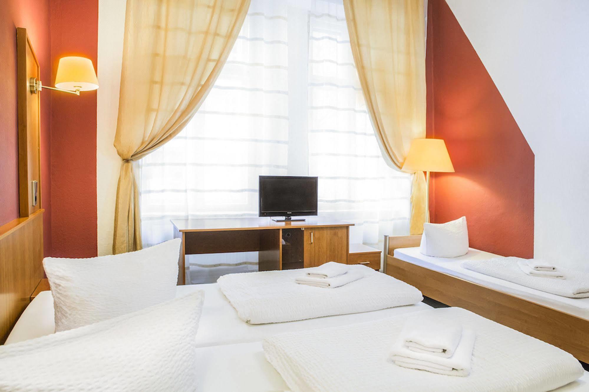 Hotel Pension Insor Berlin Kültér fotó
